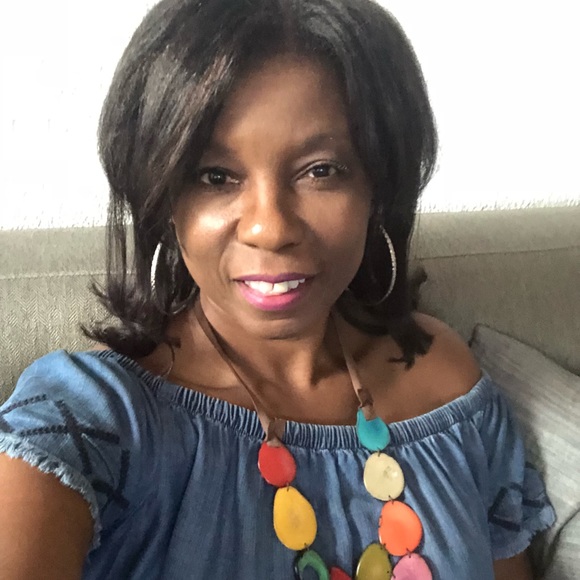 Meet your Posher, Chercheryl - Picture 1 of 1